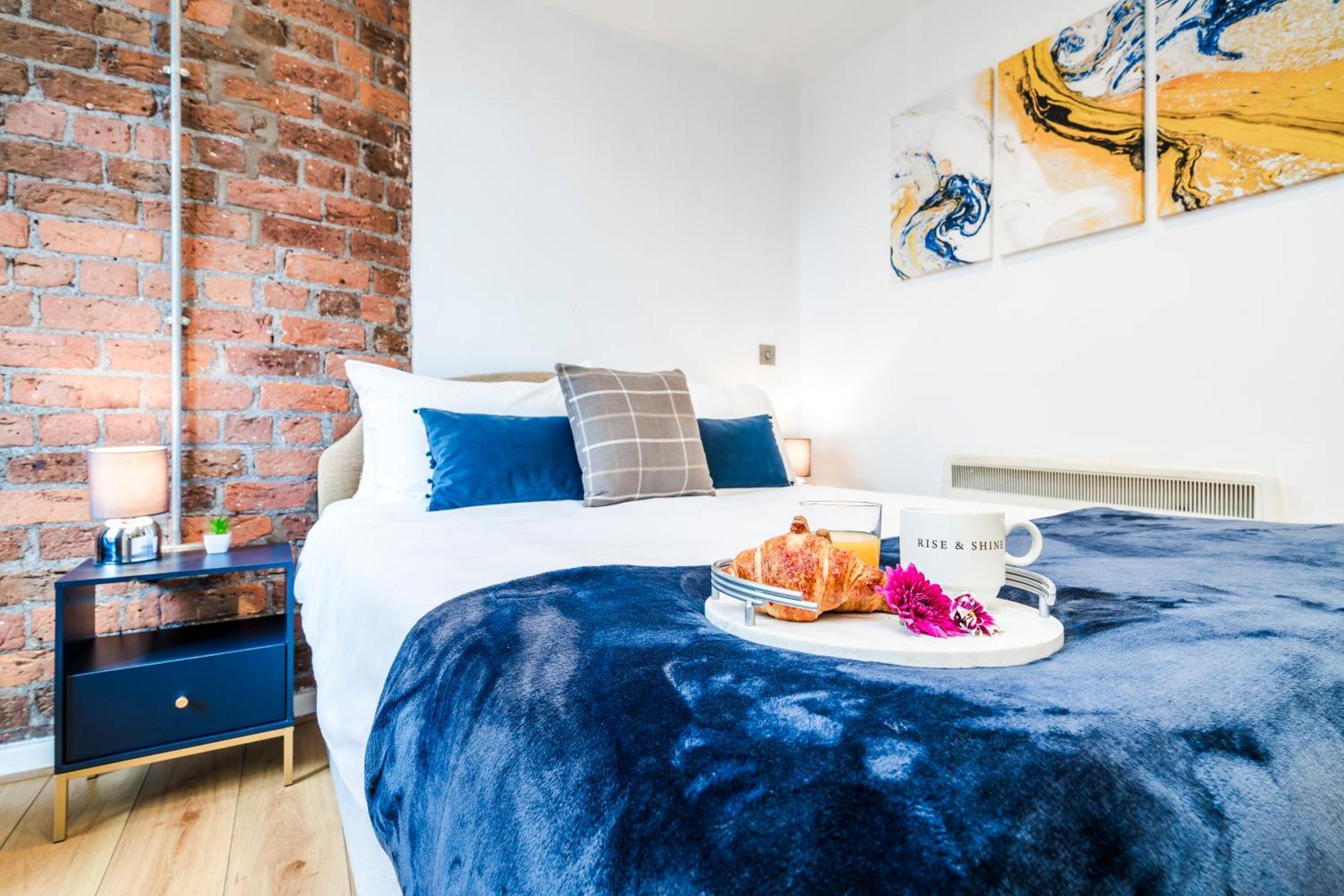 Cavern Quarters, Beautiful Two Bedroom City Centre Apartment By Garudy Serviced Apartments And Short Lets - Perfect For Longer Stays Liverpool Luaran gambar