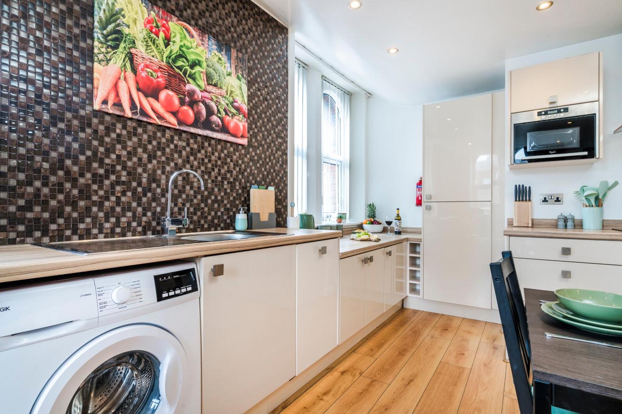Cavern Quarters, Beautiful Two Bedroom City Centre Apartment By Garudy Serviced Apartments And Short Lets - Perfect For Longer Stays Liverpool Luaran gambar
